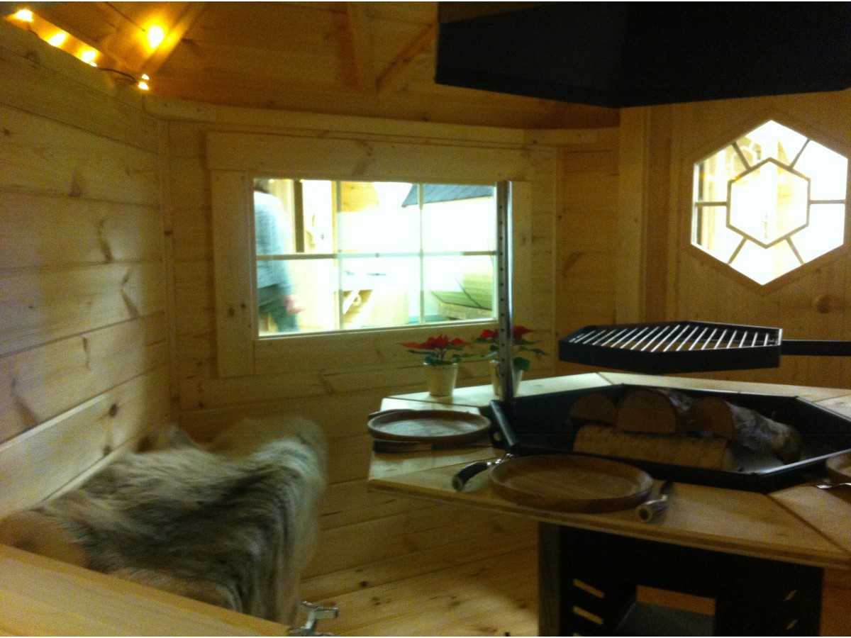 Caseta de madera "Grill Cabin 4.5"