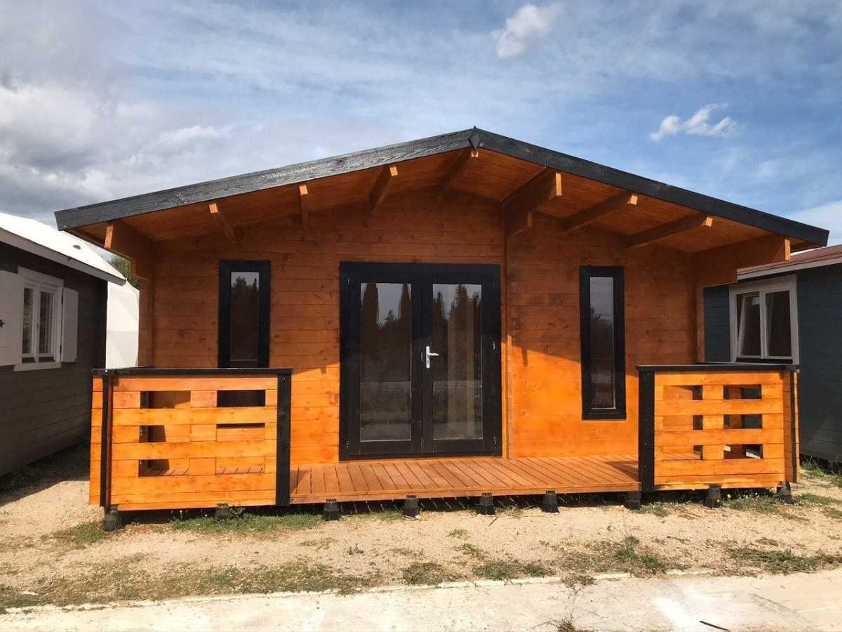 CABAÑA  DE MADERA  "PADOVA" 