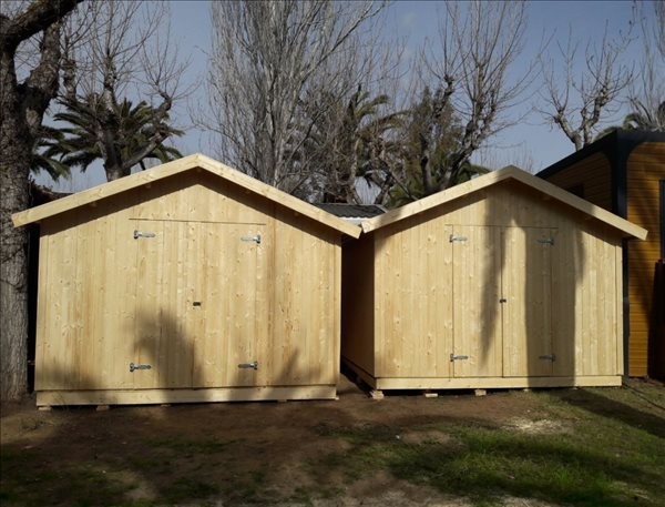 Montaje Trastero de madera NILS 12,1m² en Camping Montroig