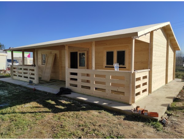 Casa de madera MAGDA 74m2, 44mm montada en Portugal