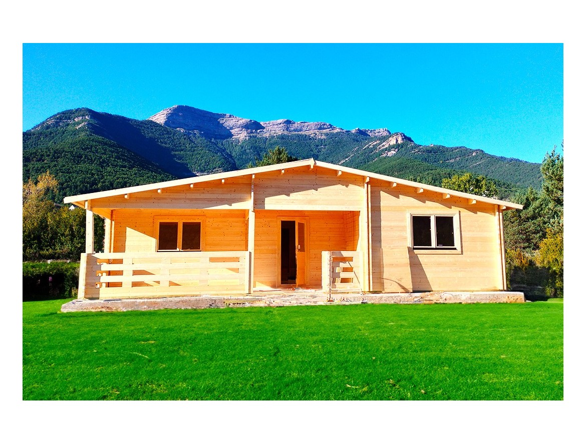 Casa de madera JENNIFER TWINSKIN 87m², 44-50-44mm montada en HUESCA Casa de madera JENNIFER TWINSKIN 87m², 44-50-44mm montada en HUESCA
