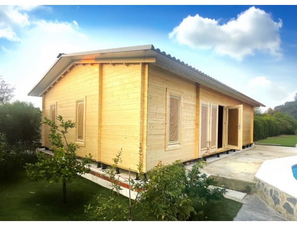 Casa de madera ANCONA WOOD 72m², 44mm montada en CÁDIZ Casa de madera ANCONA WOOD 72m², 44mm montada en CÁDIZ