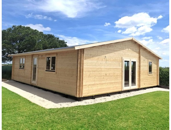 Casa de madera JENNIFER TWINSKIN 87m² 44-50-44mm MODIFICADA montada en SALAMANCA