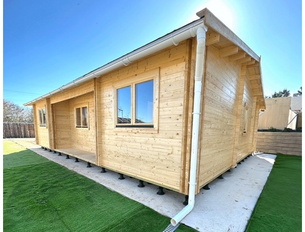 Casa de madera NEREA TWINSKIN 72m 44-50-44mm montada en MADRID