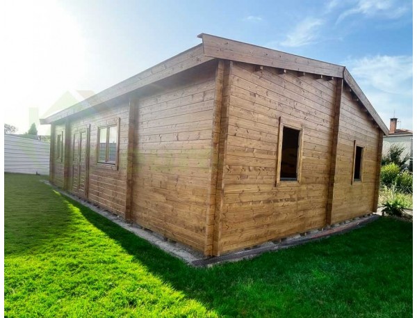 Casa de madera RADO MODIFICADA 72m 44mm montada en COLMENAR DE OREJA (MADRID)