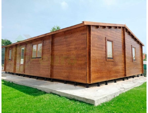 Casa de madera RADO 72m 44mm montada en SABADELL