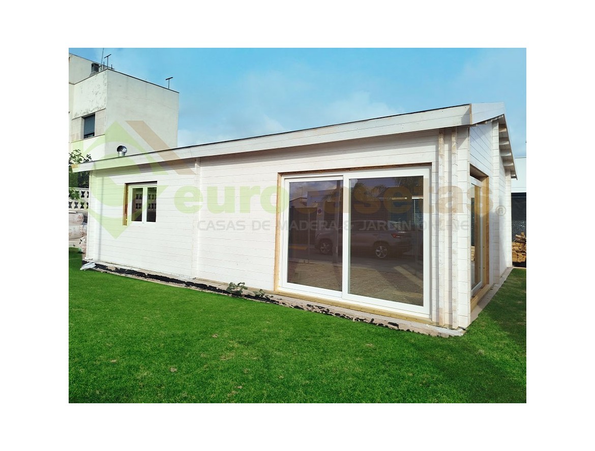 Casa de Madera A MEDIDAa 59,7m² 44-100-44mm montada en BURRIANA 