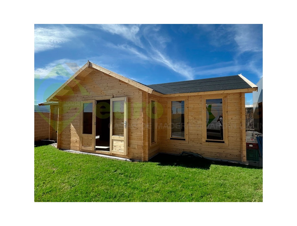 Casa de madera FLORIDA 60m² 44mm montada en ALMERIA 