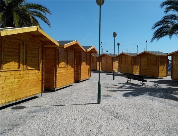 Kioscos de madera (3.2 x 2.1m), 28mm montados en Portugal