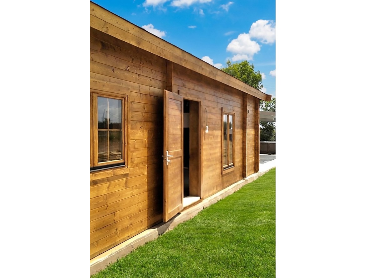 Casa de madera RADO CTE 74?², 44-140-44mm montada en BENICARLÓ (CASTELLÓN)