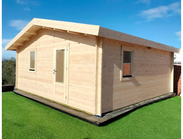 Casa de madera JULIA 36m² 44mm montada en TURÍS