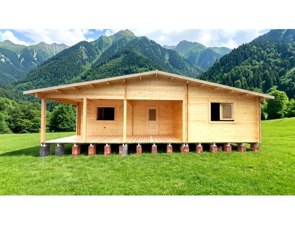 Casa de madera JENNIFER TWINSKIN de 87?², 44-50-44mm montada en CARTAGENA, MURCIA
